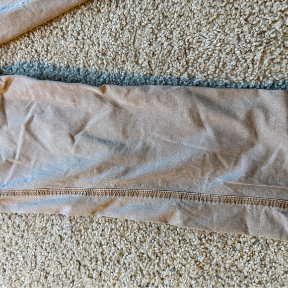 Old Navy Trousers - Picture 6 of 8